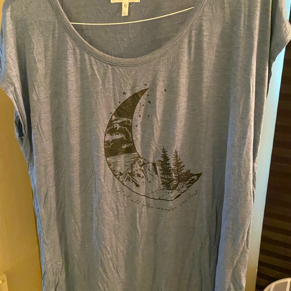 Graphic t Maurices